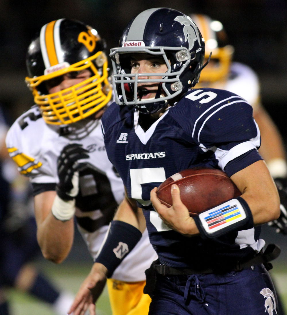 091214-bett-fball09